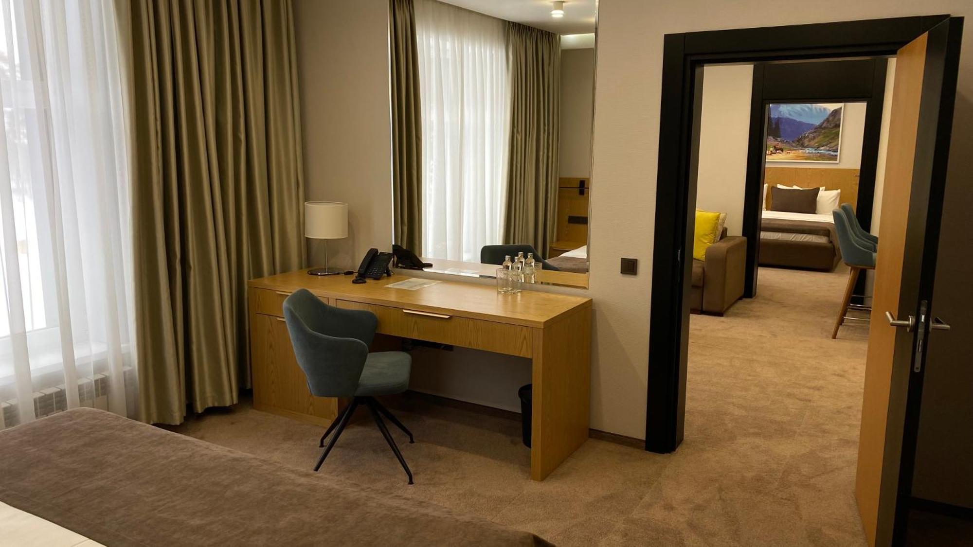 Hotel Burabay ชูชินสก์ ภายนอก รูปภาพ