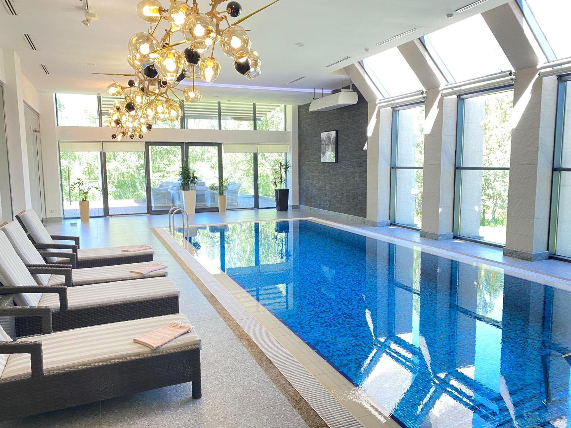 Hotel Burabay ชูชินสก์ ภายนอก รูปภาพ